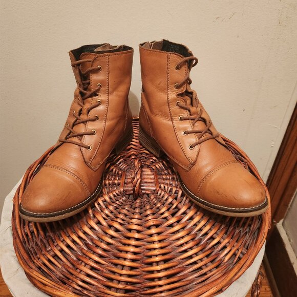 Vintage Aldo Ankle Booties - Picture 1 of 5